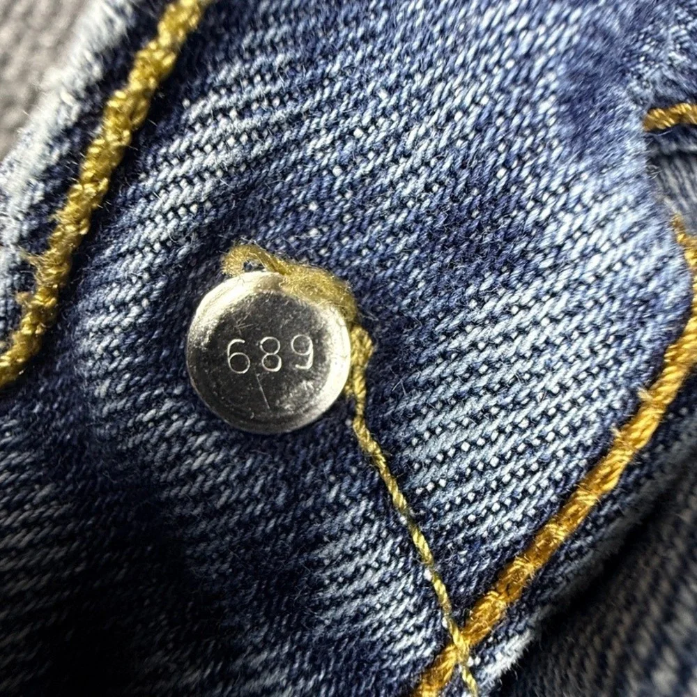 Levis note see
